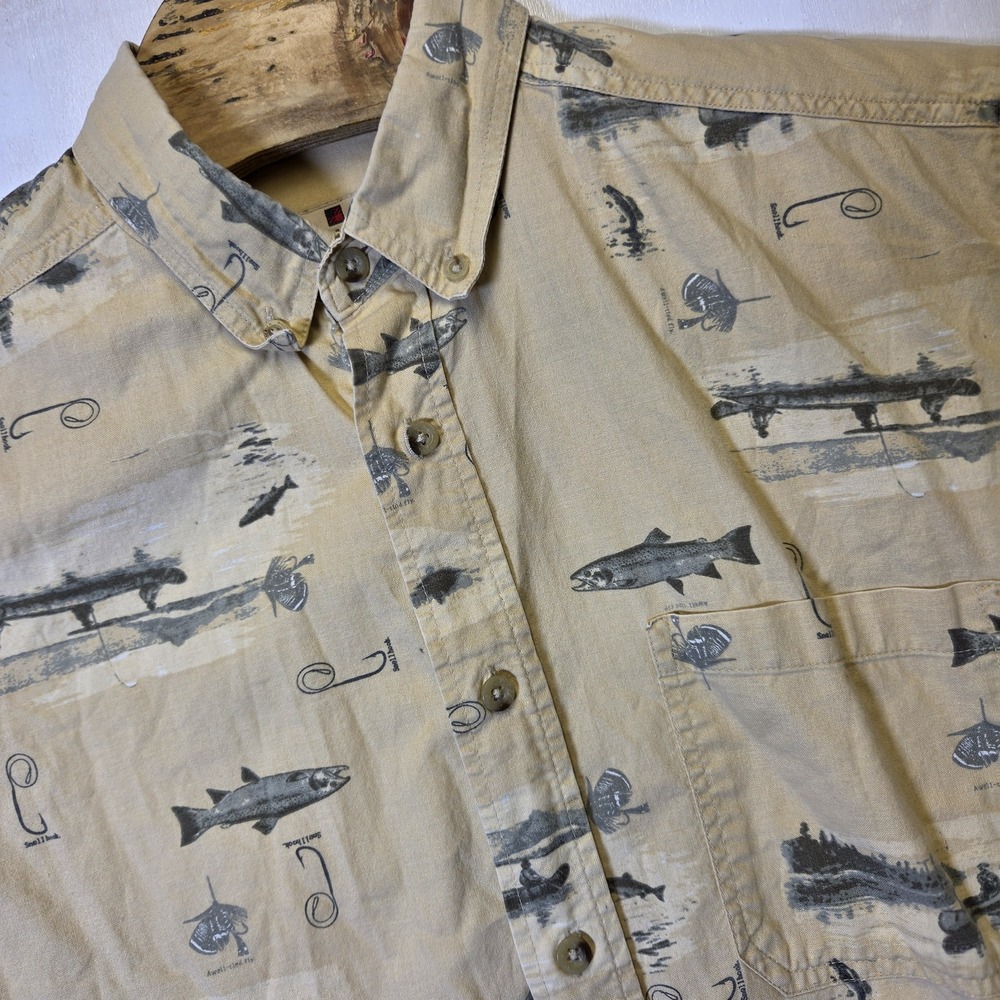 Woolrich Shirt Mens Medium Beige Short Sleeve Button Down Fishing AOP